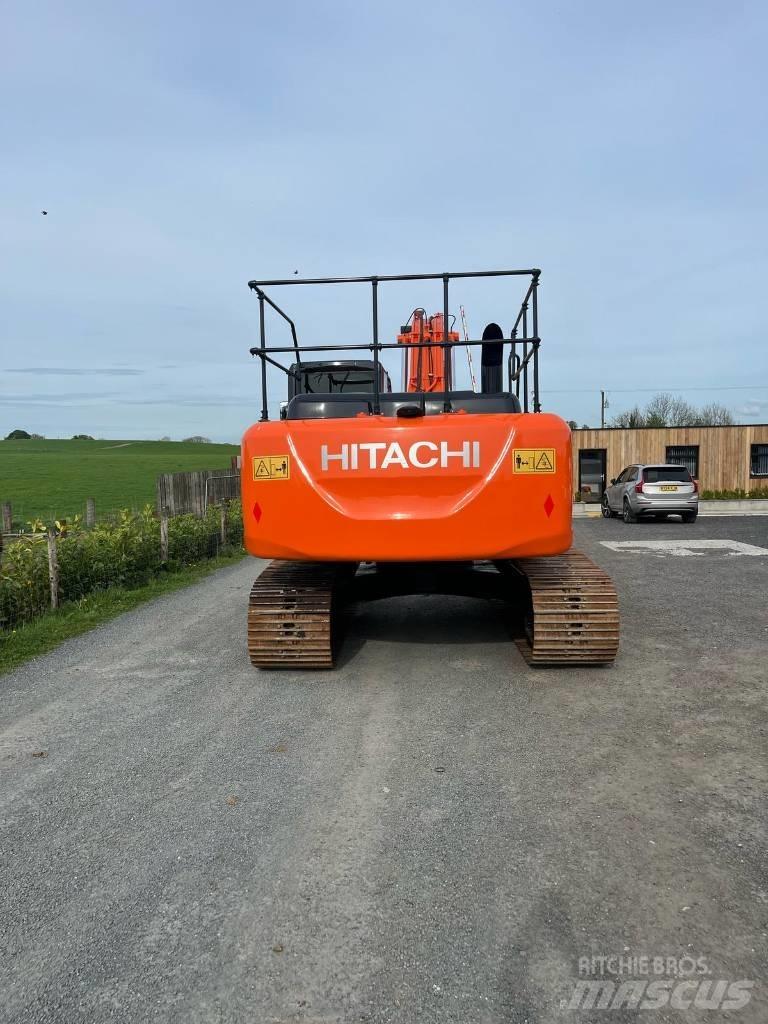 Hitachi Zaxis 210 LC Экскаваторы с большим вылетом