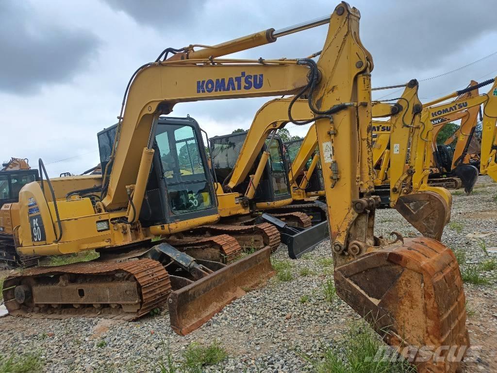 Komatsu PC 90 Гусеничные экскаваторы