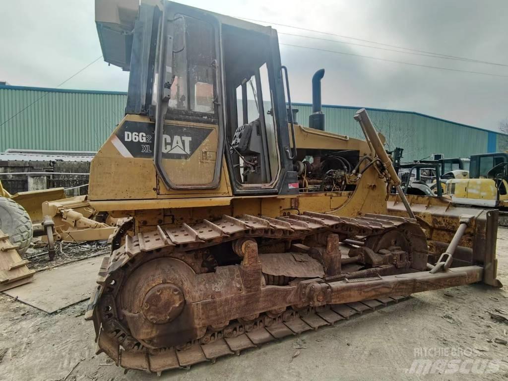CAT D 6 G Гусеничные бульдозеры