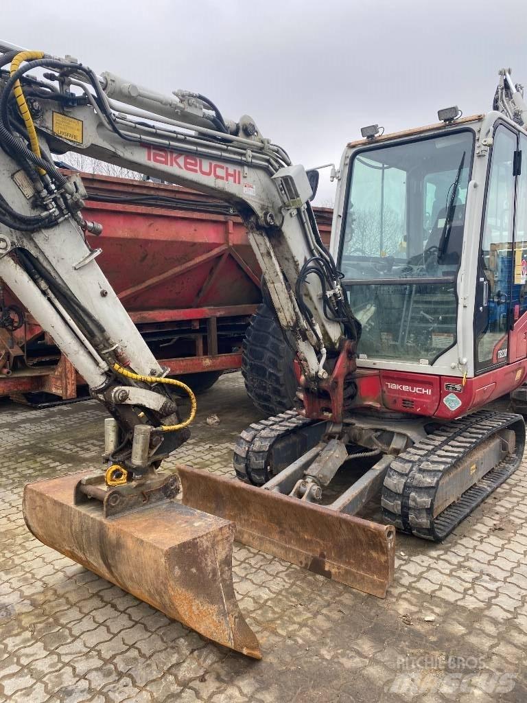 Takeuchi TB230 Мини-экскаваторы