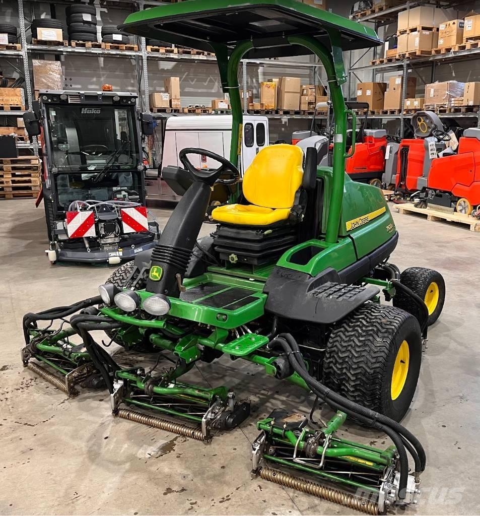John Deere 7500A Косилки фарватера