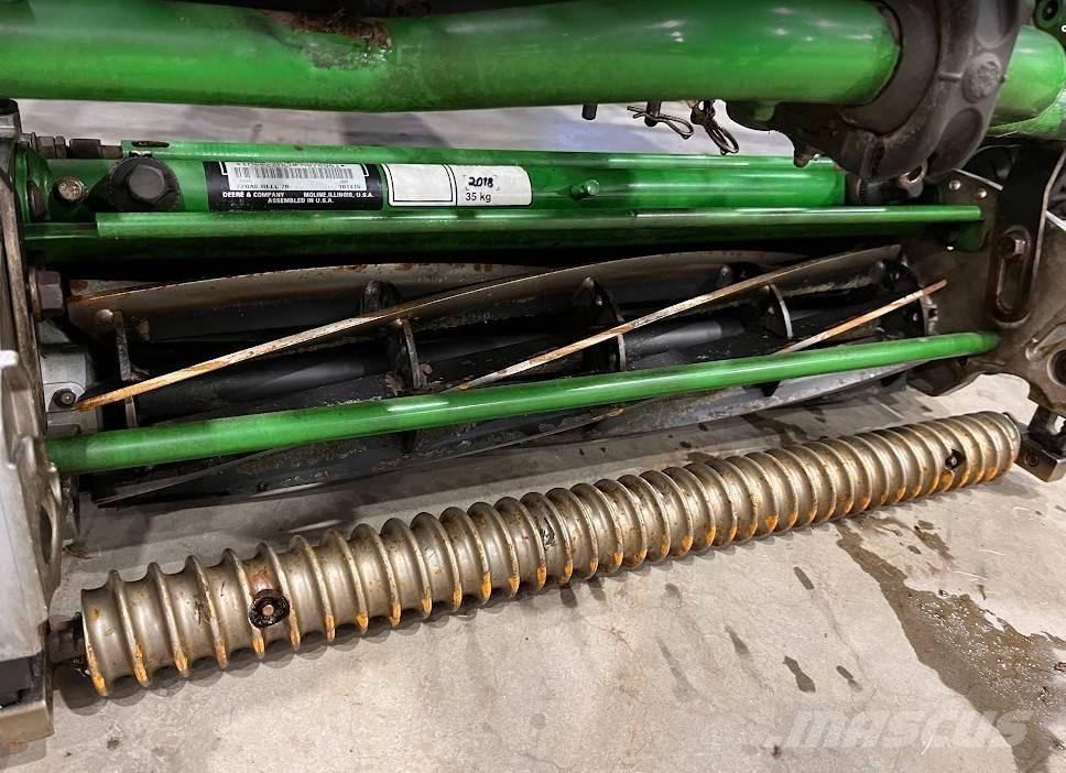 John Deere 7500A Косилки фарватера