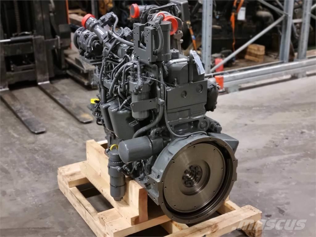 Komatsu 49 AWF Двигатели