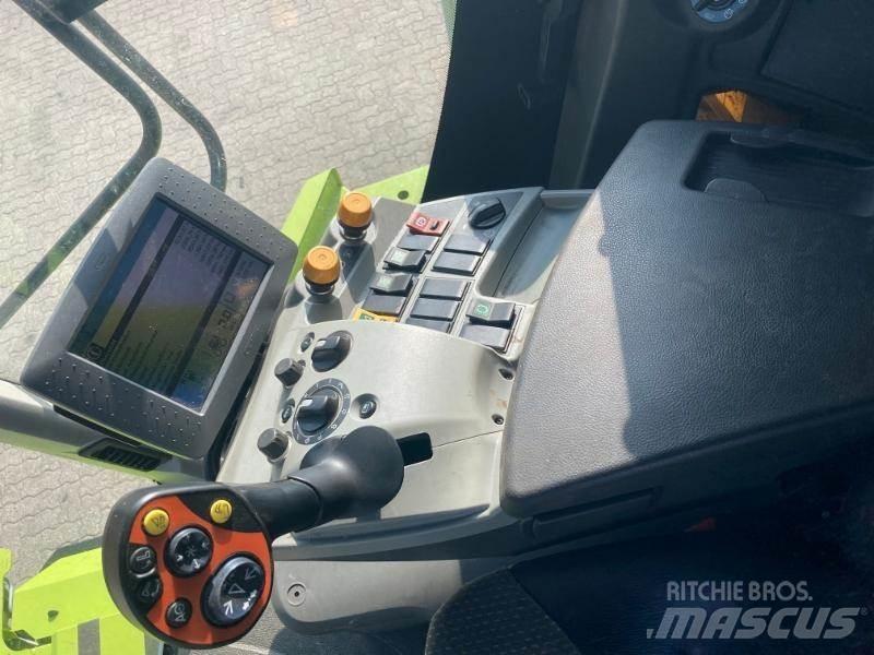 CLAAS LEXION 620 Зерноуборочные комбайны