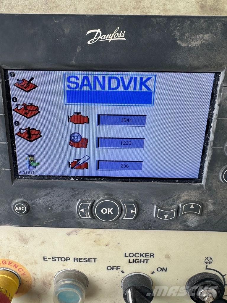 Sandvik QJ 241 Мобильные дробилки