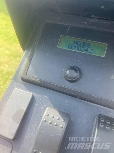 Jacobsen LF550 Косилки фарватера