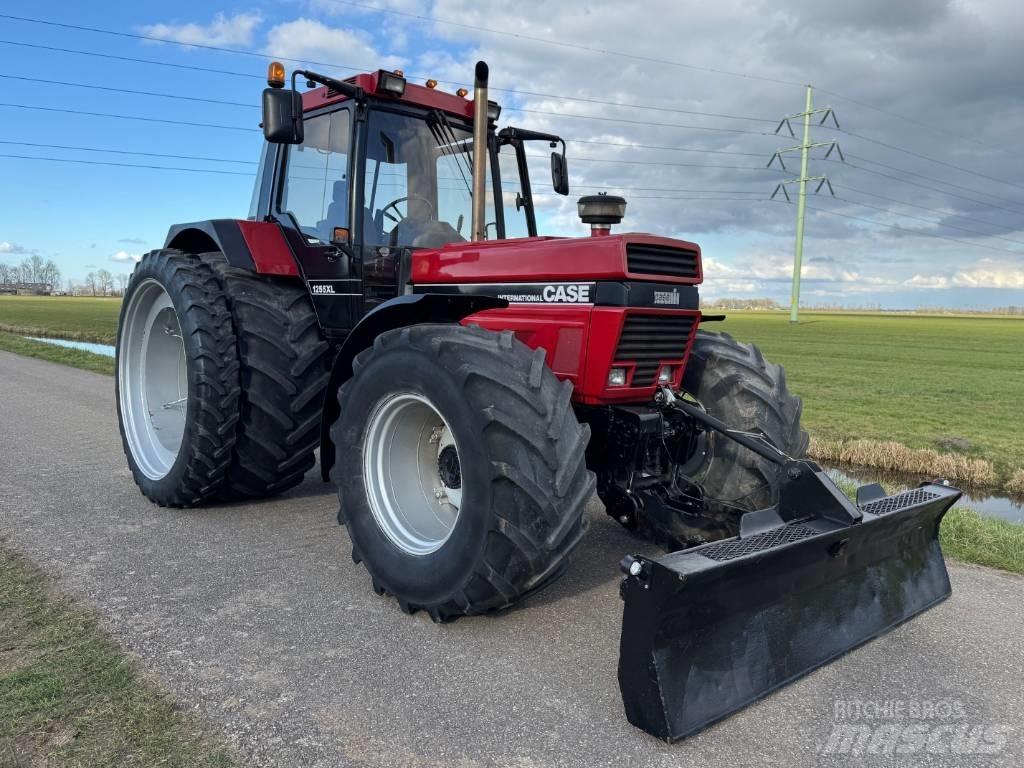 Case IH 1255 XL Трактора