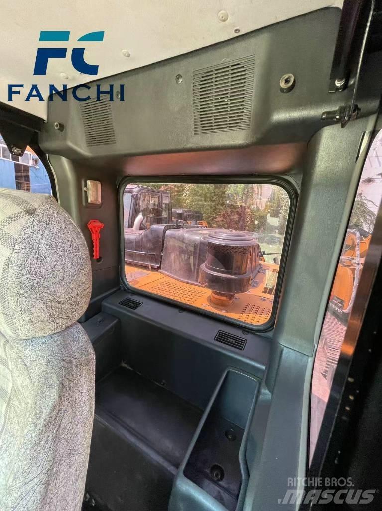Sany SY 215 C-9 Гусеничные экскаваторы