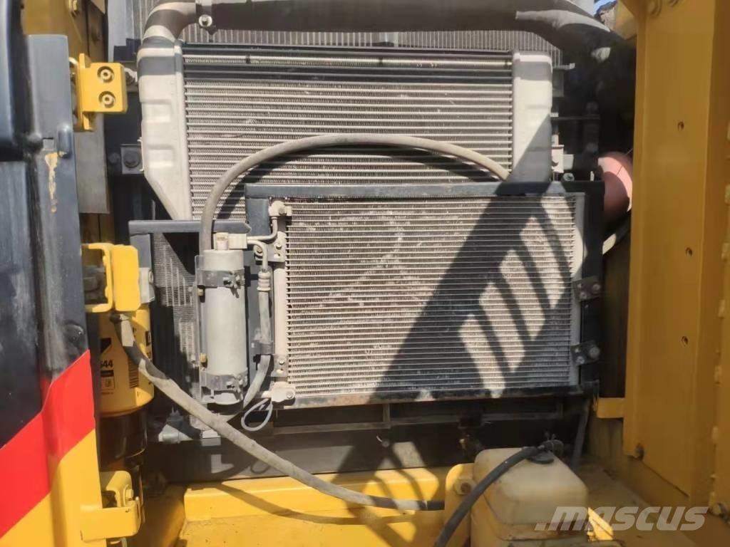 CAT 320 B Гусеничные экскаваторы