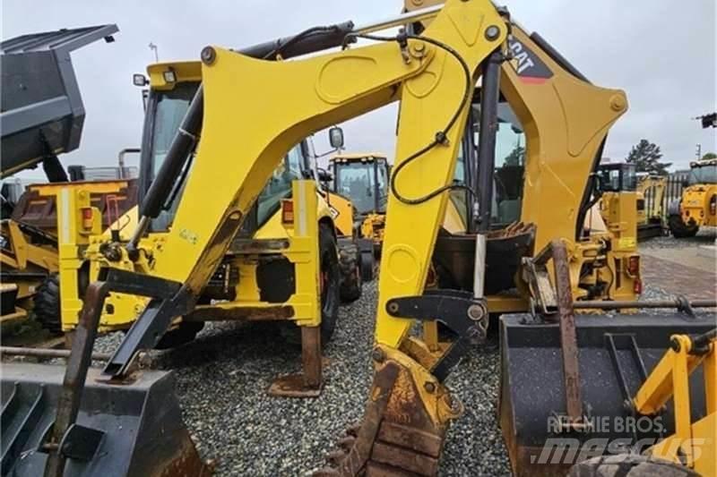 CAT 422E TLB Экскаваторы-погрузчики