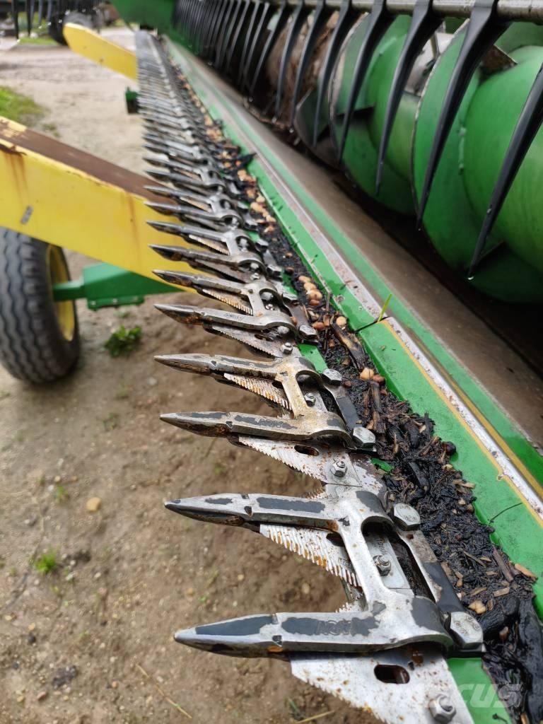 John Deere W 440 Зерноуборочные комбайны