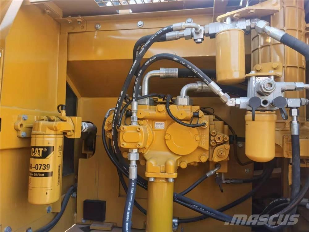 CAT 326D Гусеничные экскаваторы