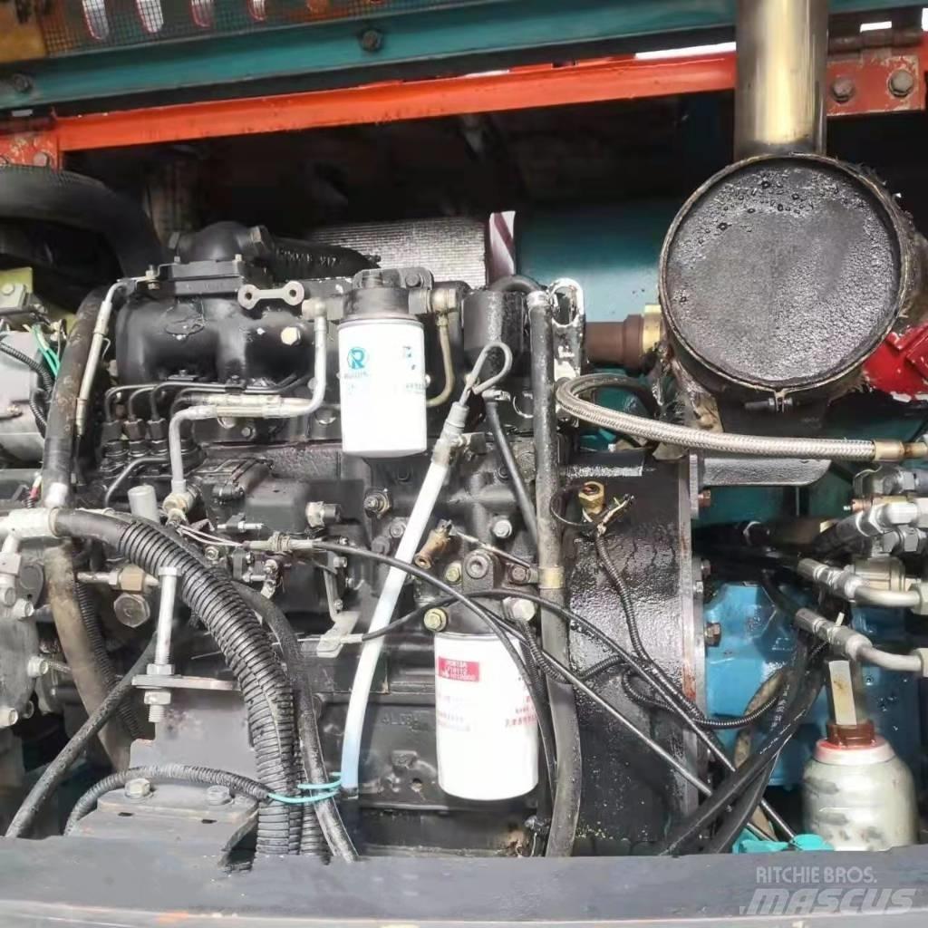 Doosan DX70W-9C Колёсные экскаваторы
