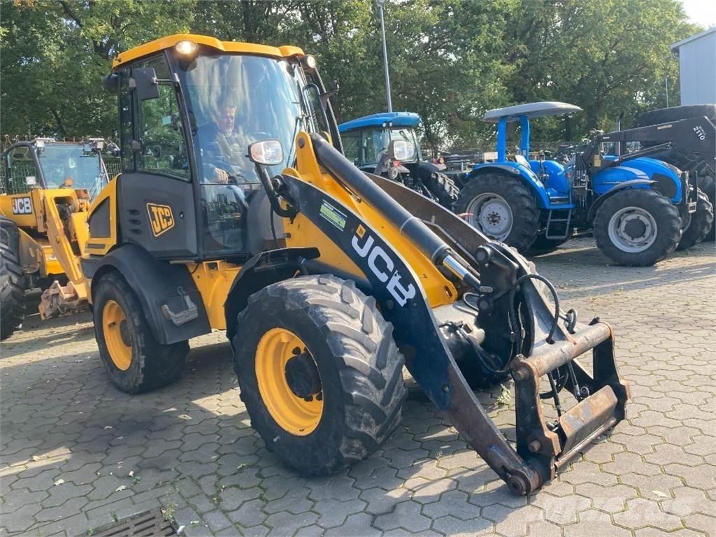 JCB 409 Фронтальные погрузчики