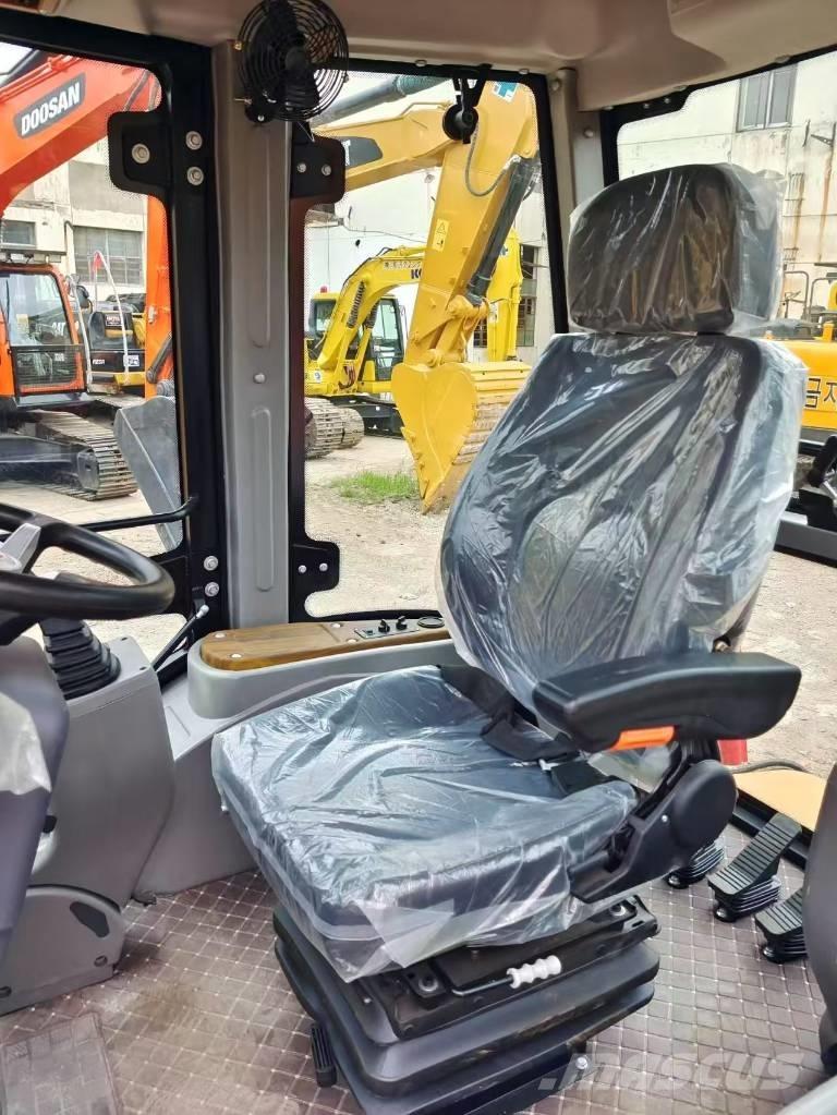 CAT 420 F Экскаваторы-погрузчики