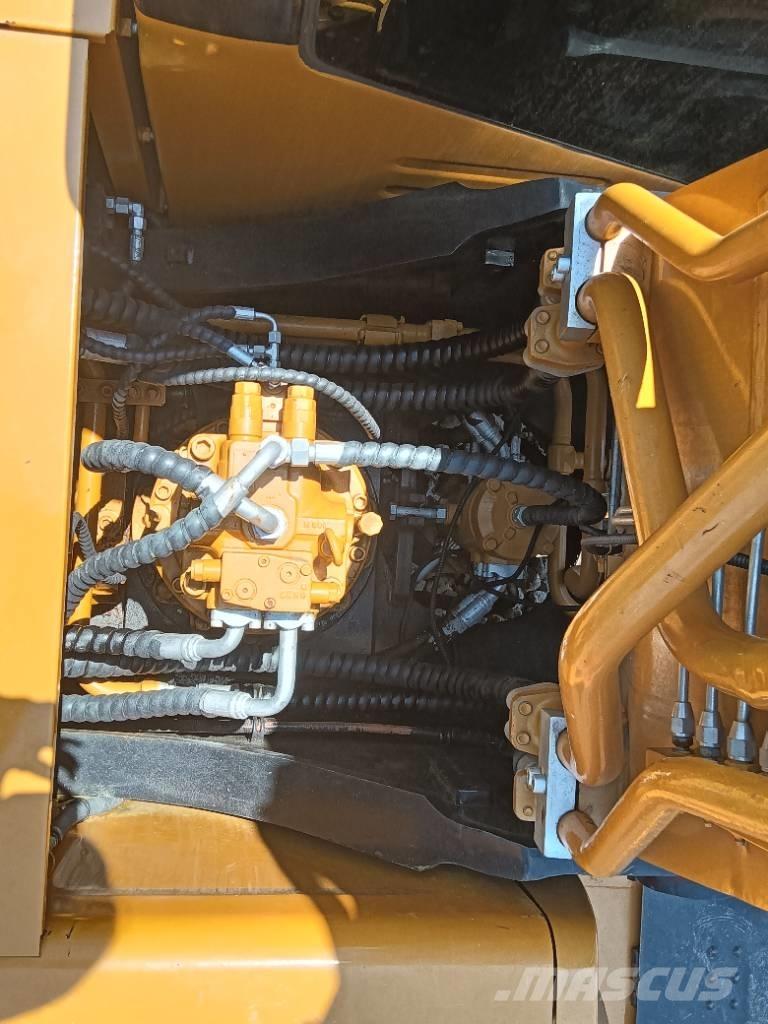 Sany SY 215 C Гусеничные экскаваторы