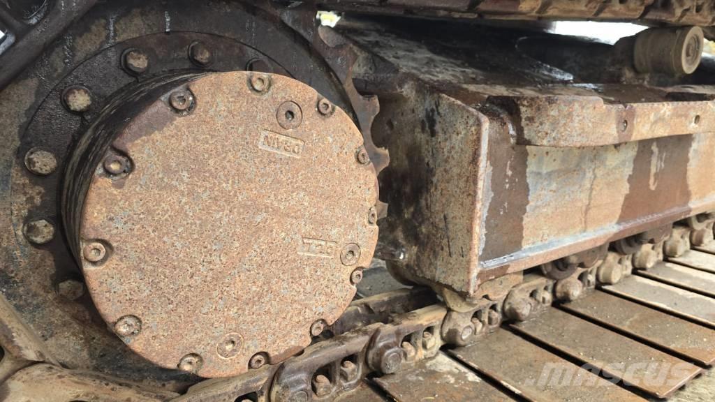 Komatsu PC 138 Гусеничные экскаваторы