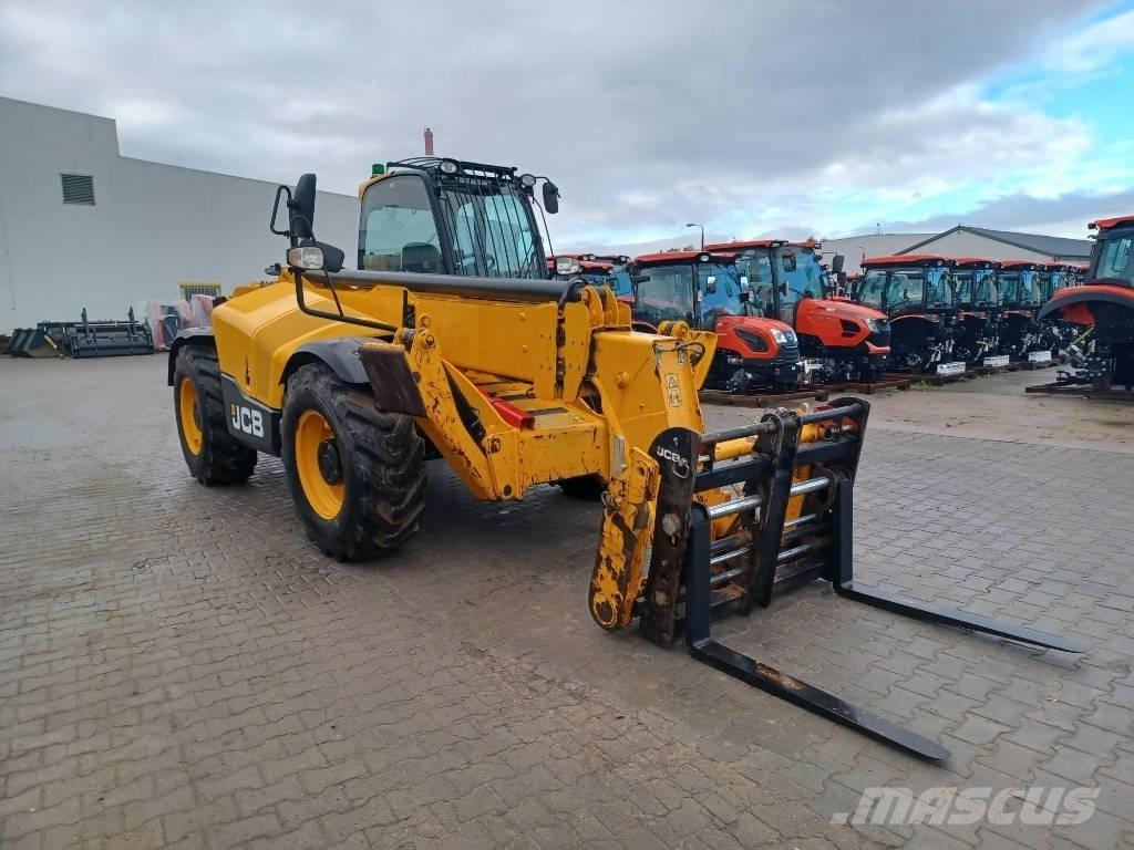 JCB 540-140 Телескопические погрузчики