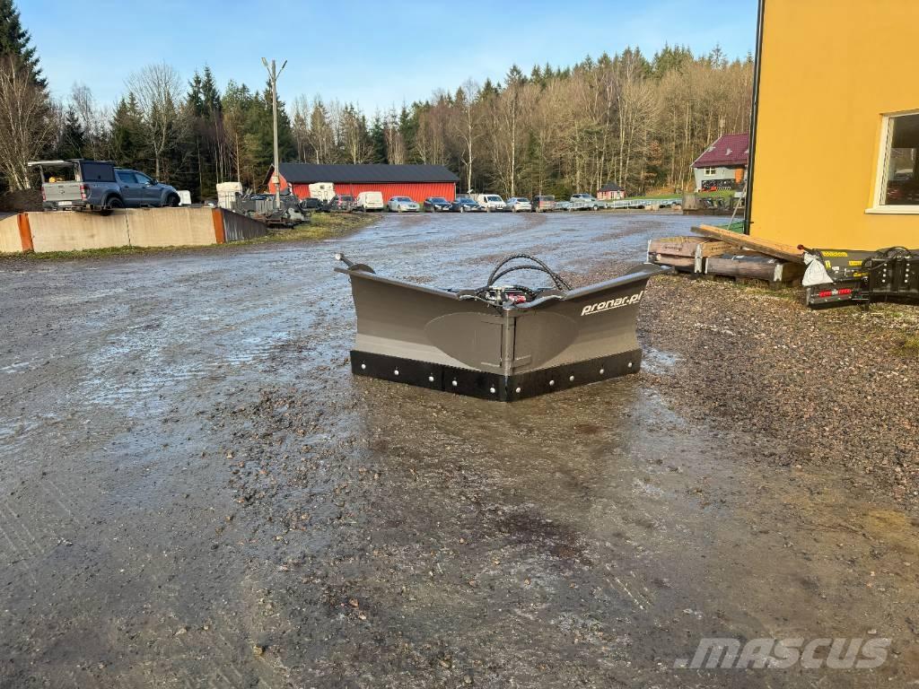 Pronar PUV 2600 M Снежные отвалы и плуги