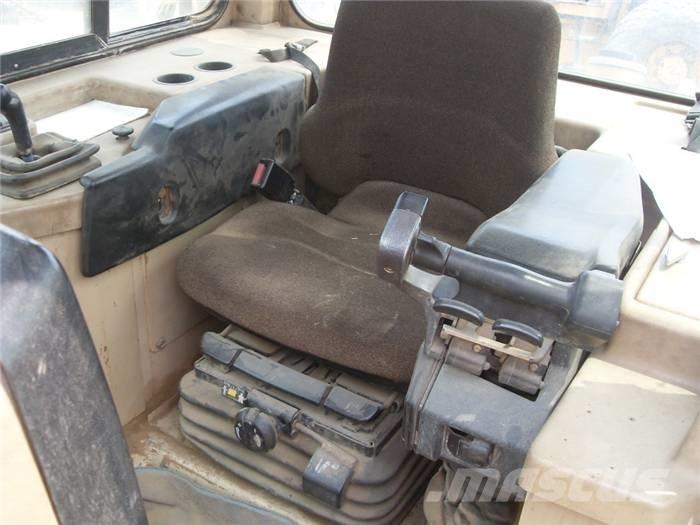 CAT D 6 M LGP Гусеничные бульдозеры