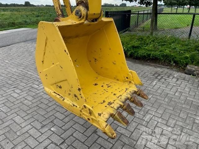 Komatsu PC60-5 Гусеничные экскаваторы