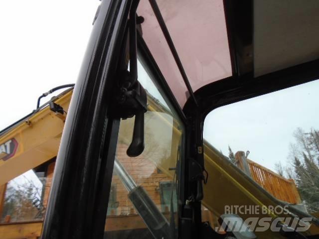 CAT 307 E2 Гусеничные экскаваторы