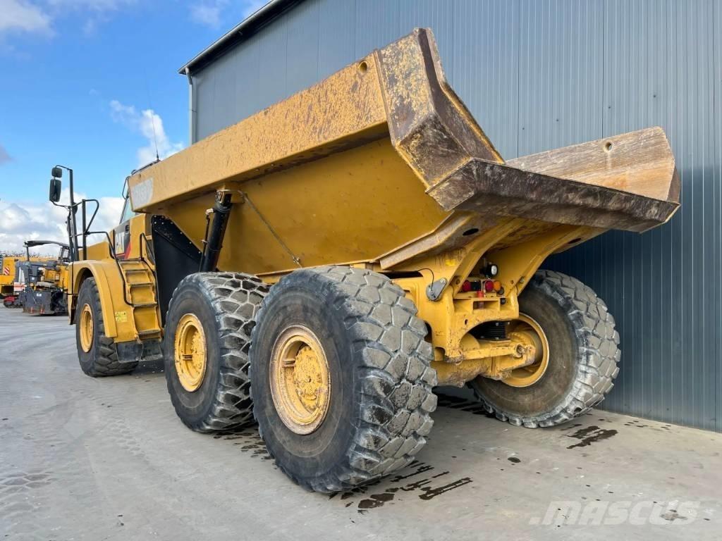 CAT 735 | 735B Шарнирно-сочленённые самосвалы