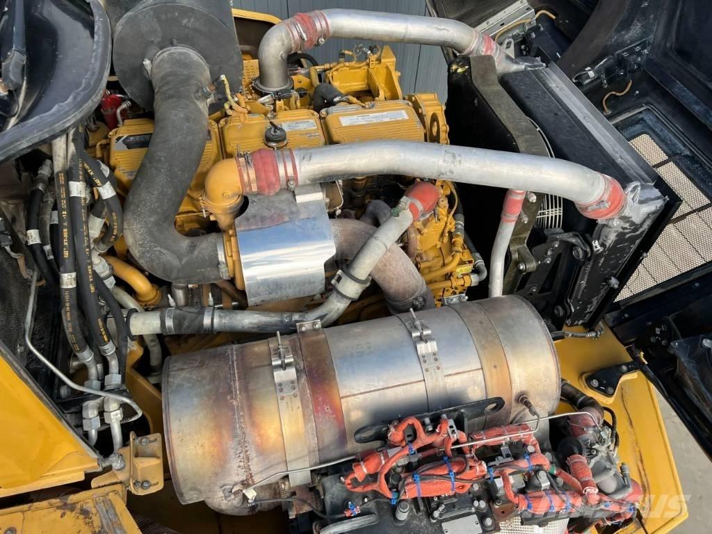 CAT 735 | 735B Шарнирно-сочленённые самосвалы