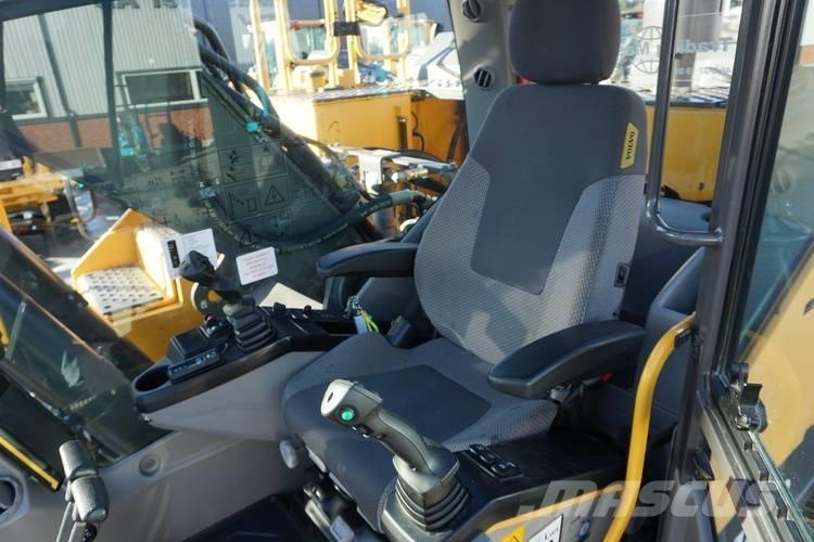 Volvo EC 250 E NL Гусеничные экскаваторы
