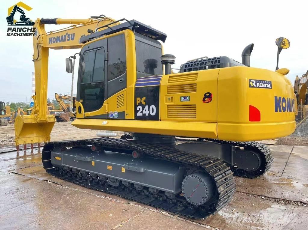 Komatsu PC240 Гусеничные экскаваторы