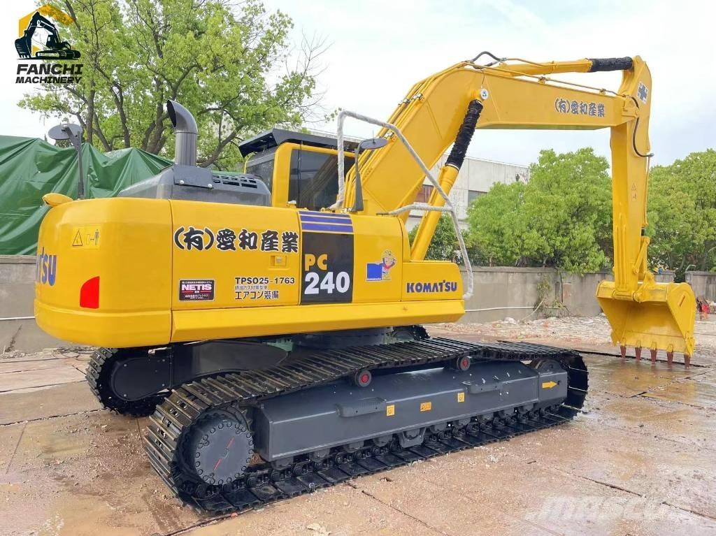 Komatsu PC240 Гусеничные экскаваторы