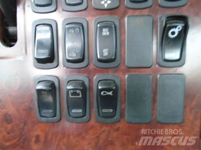 Mack CXU 613 Седельные тягачи