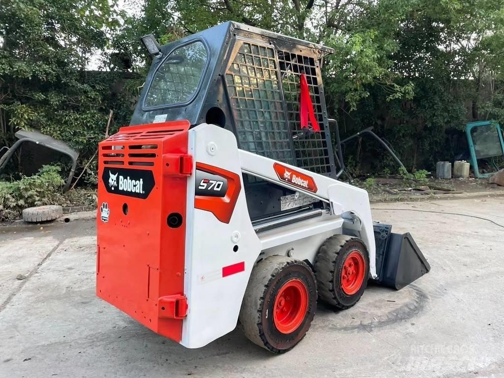 Bobcat S70 Мини-погрузчики