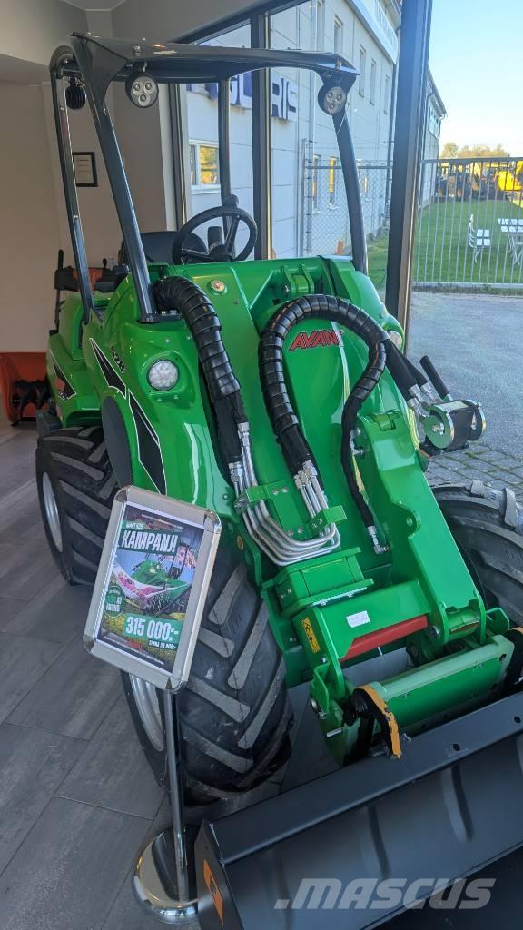 Avant 528 Kampanj! Многофункциональные сельскохозяйственные погрузчики