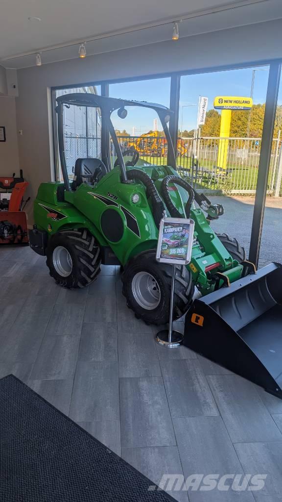 Avant 528 Kampanj! Многофункциональные сельскохозяйственные погрузчики