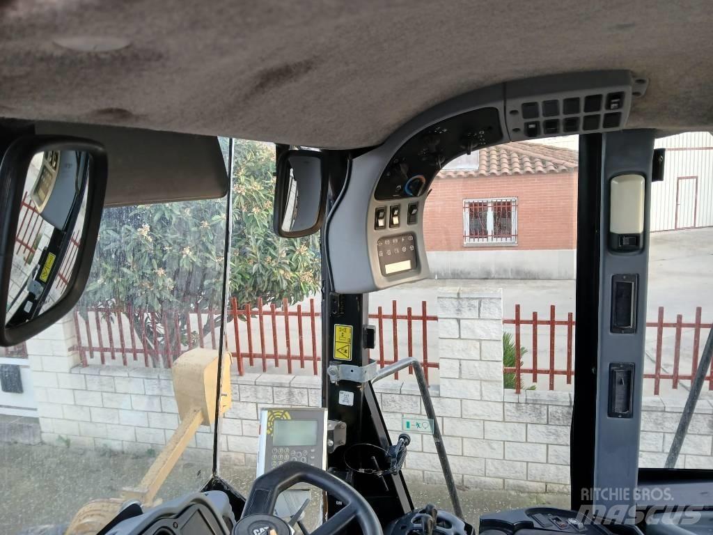 CAT 966 G series II Фронтальные погрузчики