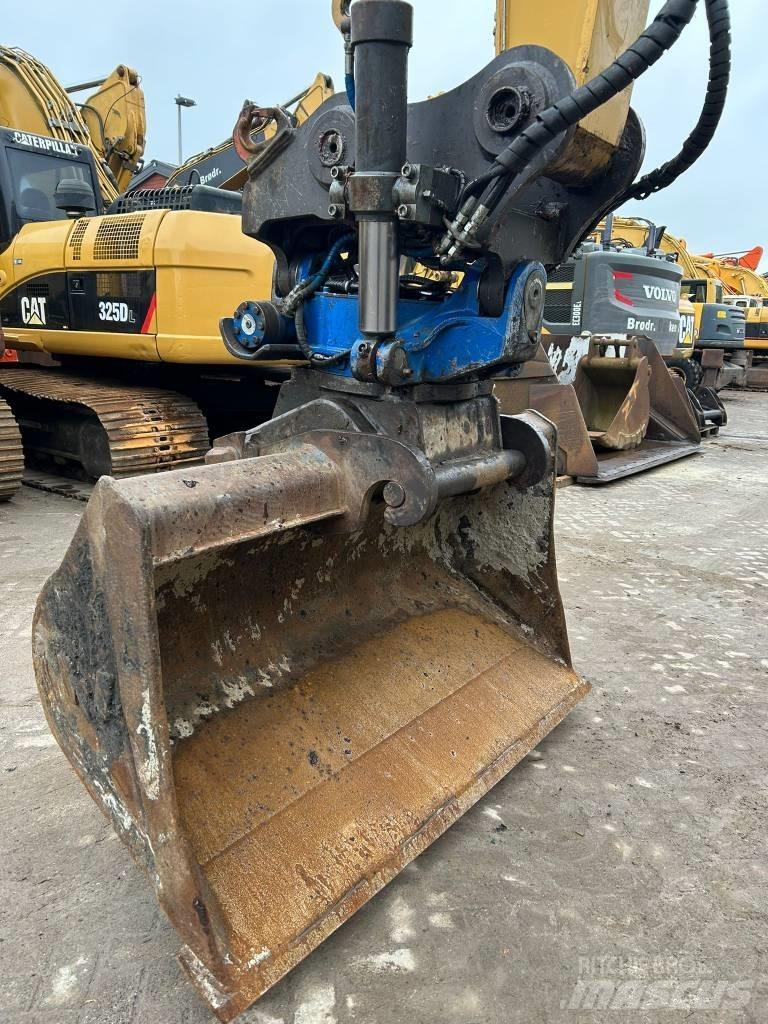 CAT M 318 F Колёсные экскаваторы