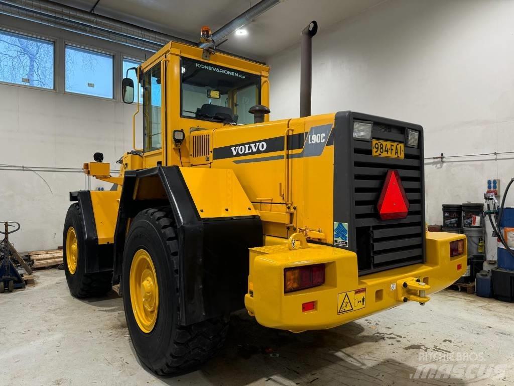 Volvo L 90C Фронтальные погрузчики