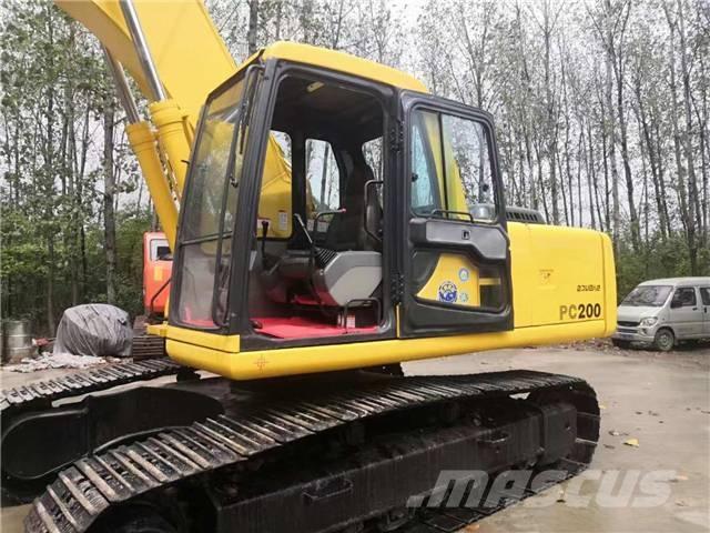 Komatsu pc200-6 Гусеничные экскаваторы