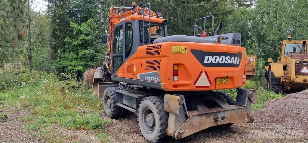 Doosan DX170W Колёсные экскаваторы