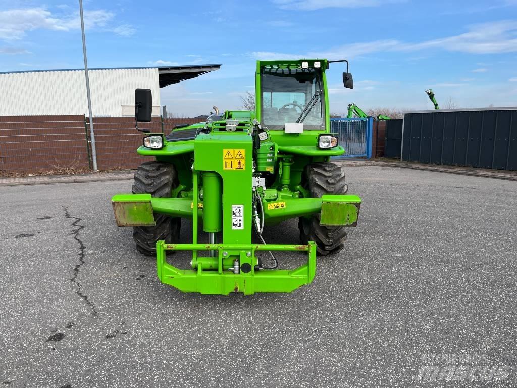 Merlo P40.17PLUS Телескопические погрузчики