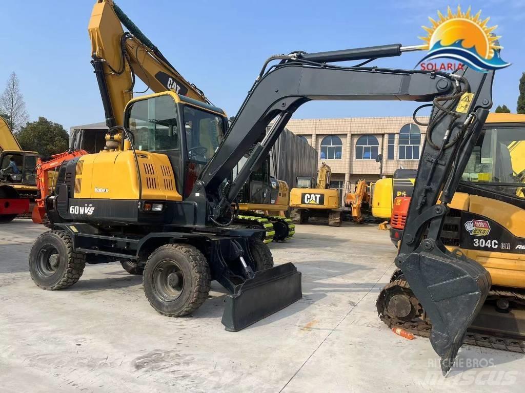 Hyundai R60W vs Мини-экскаваторы