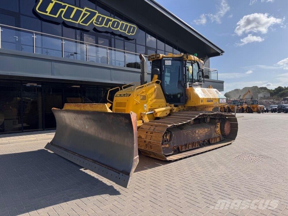 Komatsu D71 PXi-24EO Гусеничные бульдозеры