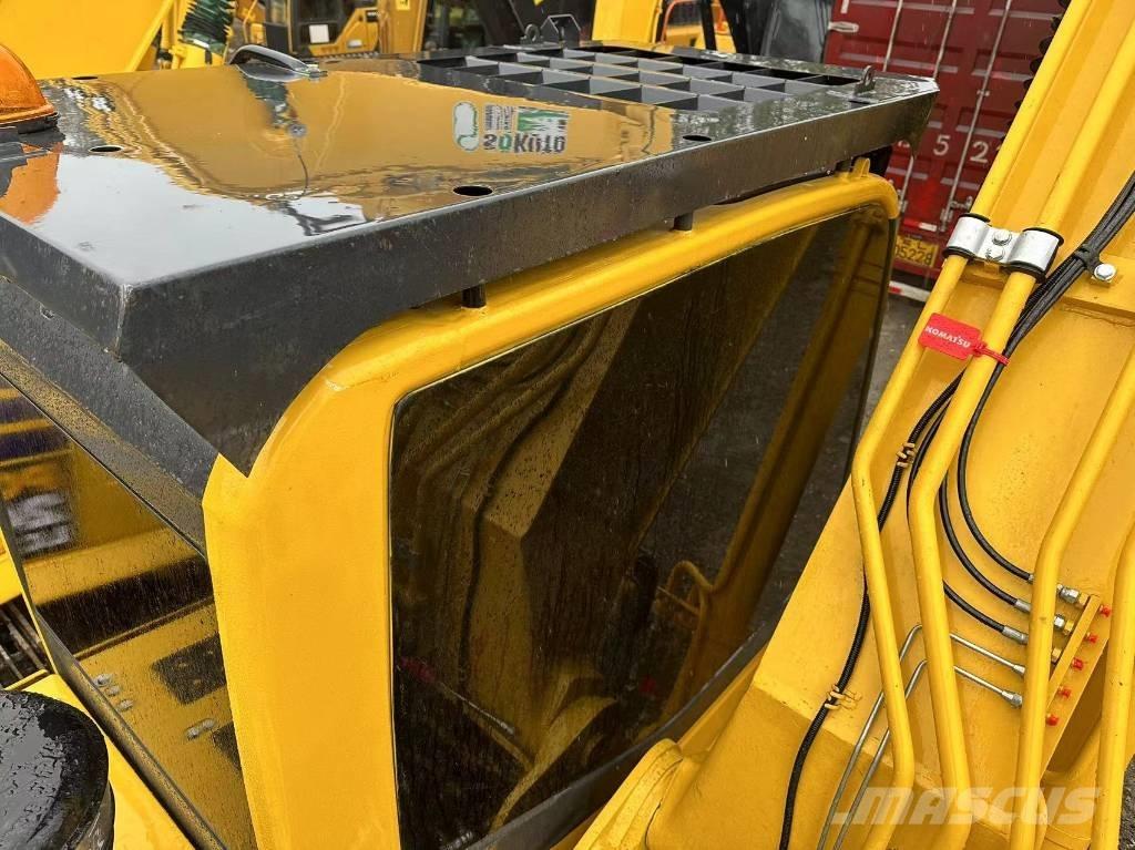 Komatsu PC 200 Гусеничные экскаваторы