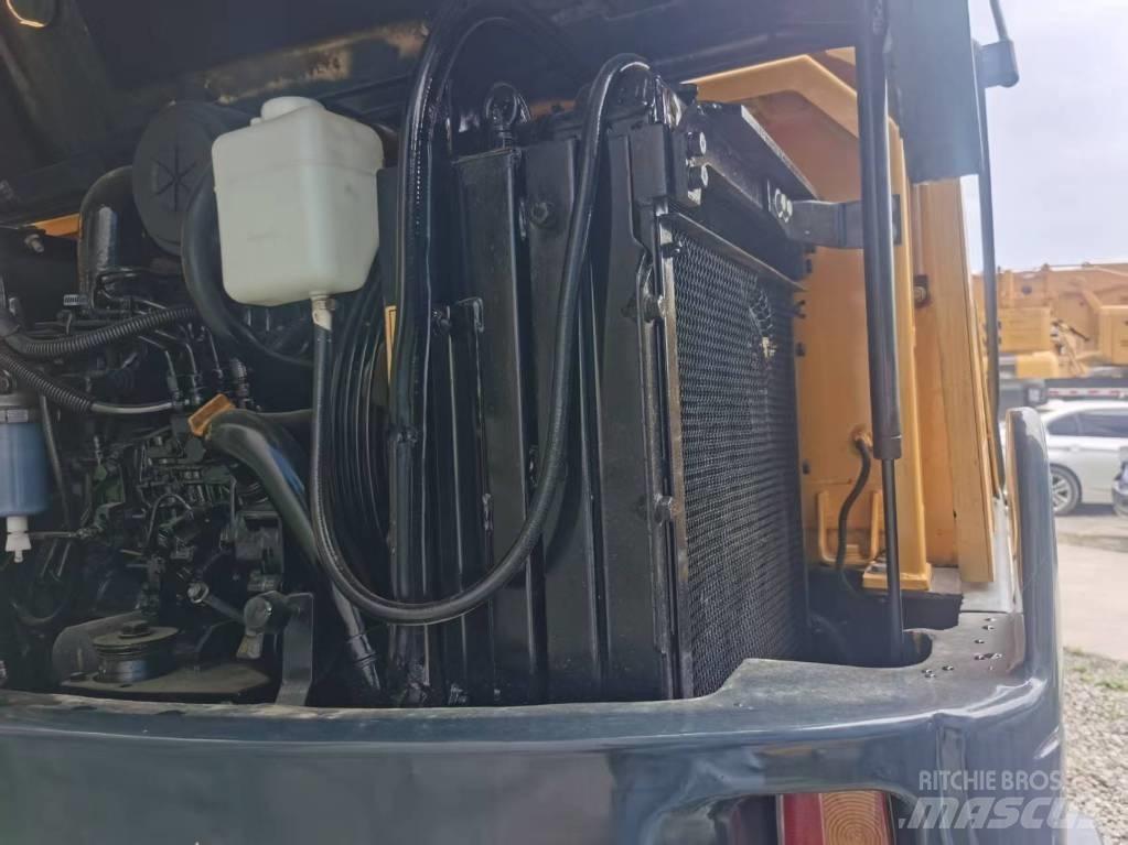 Hyundai r60w Колёсные экскаваторы