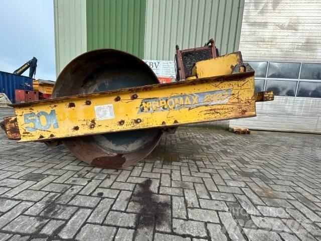 Vibromax 2000 Прицепные виброкатки