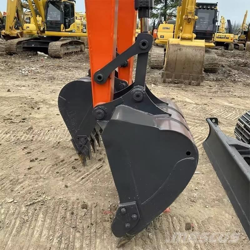Doosan DX 80 Малые экскаваторы 7т-12т