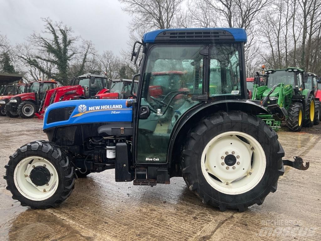 New Holland T 4.85 Трактора