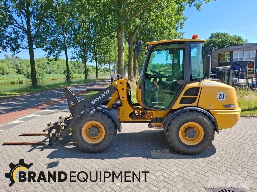 Volvo L28F Фронтальные погрузчики