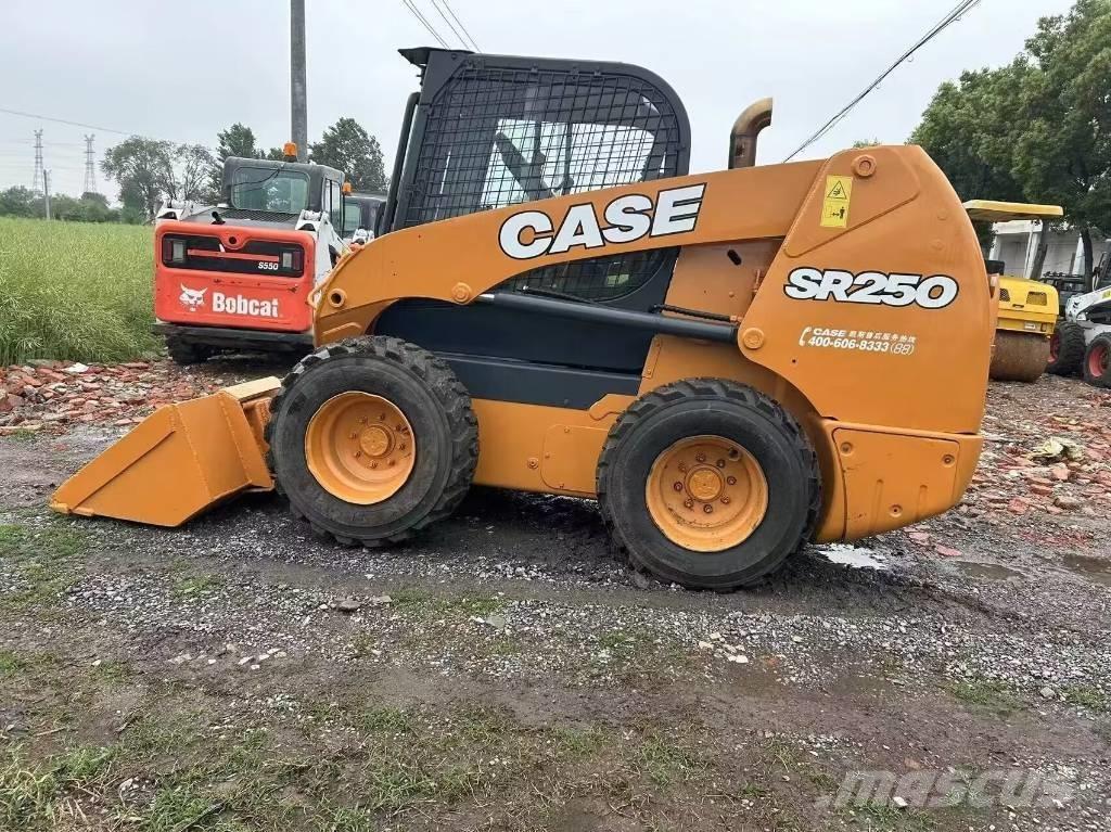 CASE SR 250 Мини-погрузчики